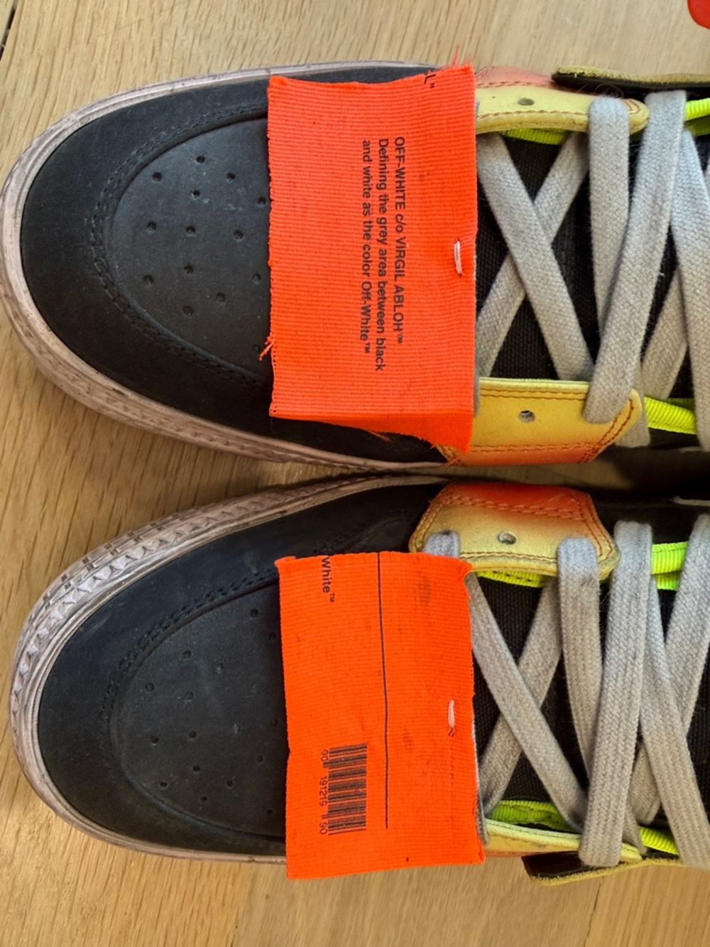 Off-White c/o Virgil Abloh
Men's Off-Court 3.0 Mutli-Color' 2019 size 44 - Picture 10 of 13